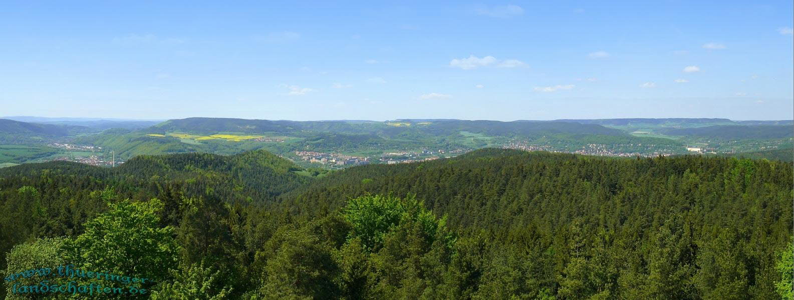 Blick vom Kulm Saalfeld nach Norden auf Bad Blankenburg und Rudolstadt