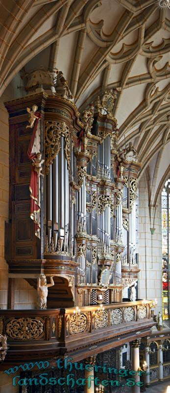 Schlo & Spielkartenmuseum (Schlokirche)