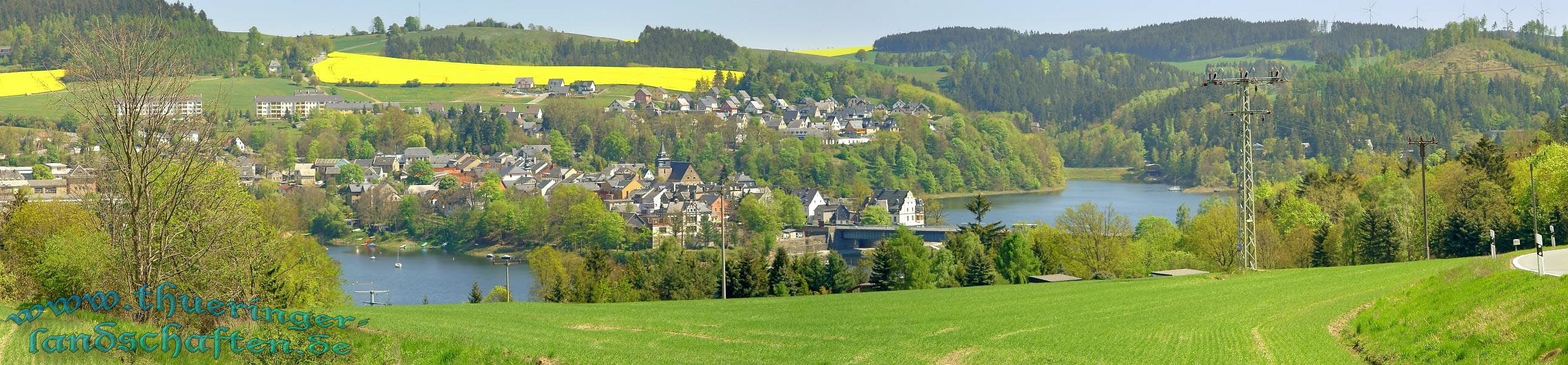 Blick von Pritzsch auf Saalburg und die Bleilochtalsperre