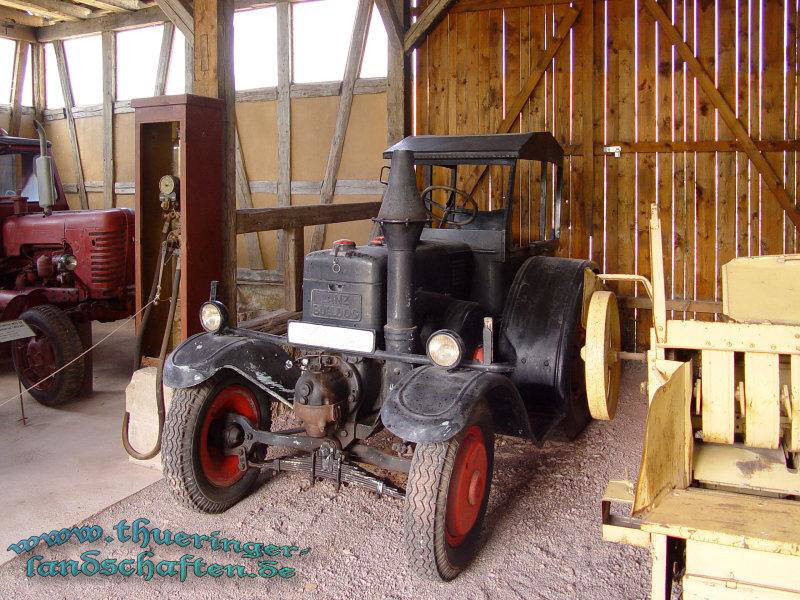 Hofteichscheune, Ausstellung landwirtschaftlicher Grogerte