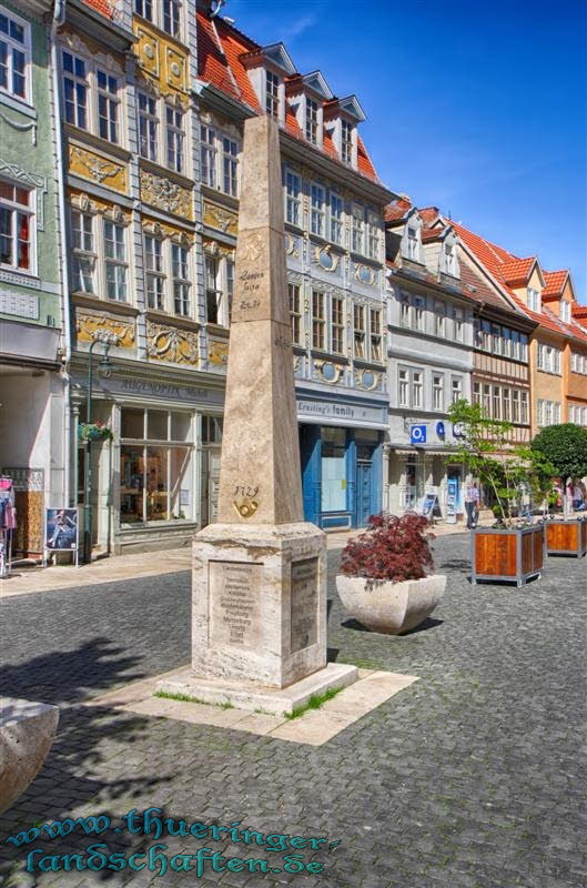 Obelisk in der Marktstrasse