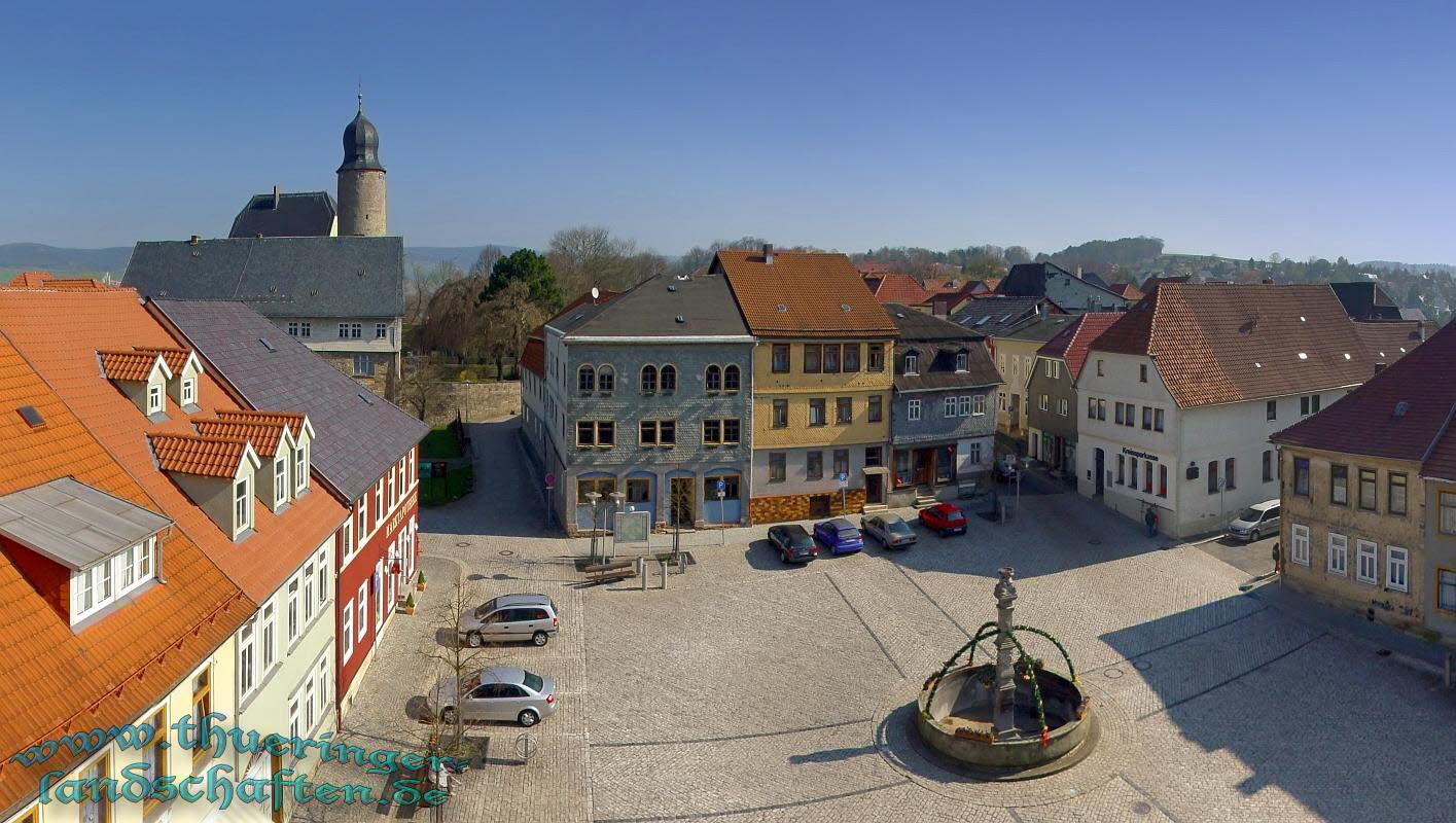 Blick vom Rathaus auf den Marktplatz Eisfeld