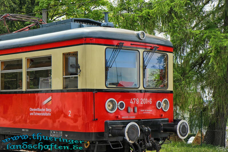 Am Oberweibacher Bahnhof Lichtenhain